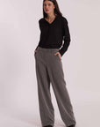 mimi mua - Pantaloni mimi mua
modello a palazzo
Tempestato di mini strass - MRAN-2955