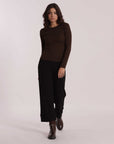 mimi mua - Pantaloni mimi mua
Modello a palazzo con piegone
Modello con elastico in vita - MSAN-2936