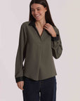 mimi mua - Camicia mimi mua in tessuto effetto chiffon
dettaglio colletto e polsini in eco apelle - MRAM-1919