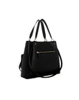 GUESS - borsa , modello lorella
dimensioni:32 X 28 X 13,5 cm - bg230623