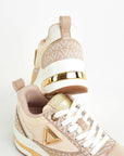 gaudí - Sneaker running in similpelle e nylon
Dettagli a contrasto
Inserto con stampa "Iconica"
Motivo trapuntato
Logo in metallo sul lato
Logo sulla linguetta
Loop sul tallone
Chiusura con lacci
Suola platform ultra leggera (6 cm) - v43-63640