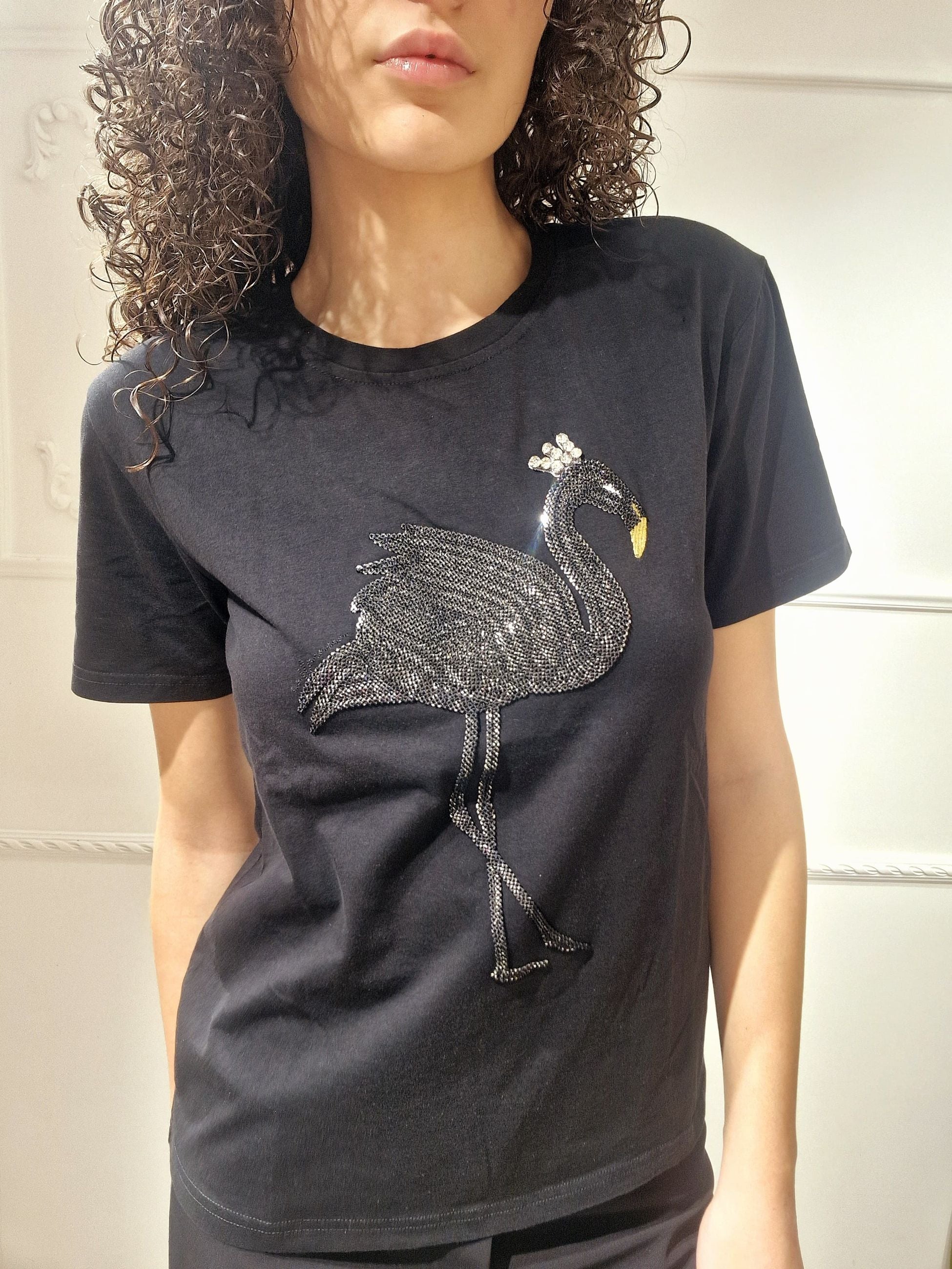 influencer italia  -  Shirt influencer in cotone
Dettaglio in paillettes e strass
Maniche corte  -  03G0194