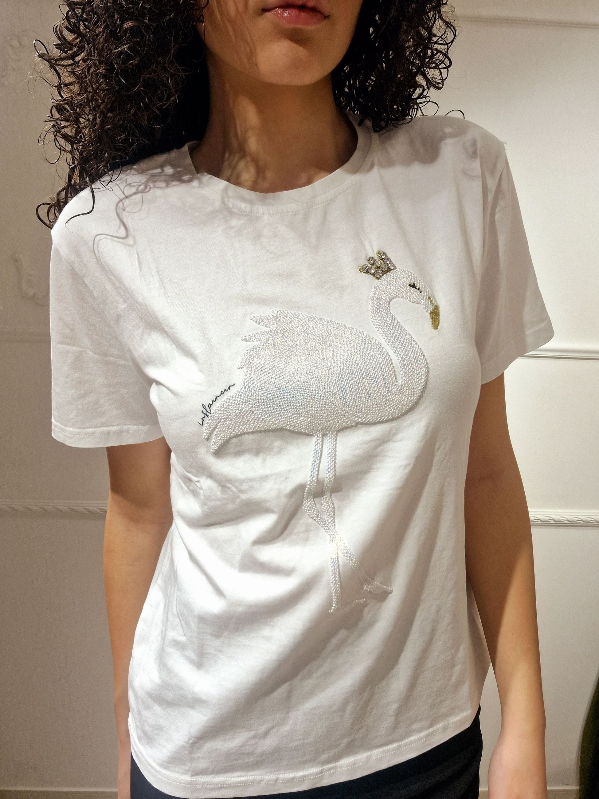 influencer italia  -  Shirt influencer in cotone
Dettaglio in paillettes e strass
Maniche corte  -  03G0194
