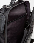 GUESS  -  zaino guess uomo 
Zaino in tessuto idrorepellente 
Scomparti con chiusura con zip  -  HMECRNP2297