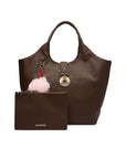 moschino  -  borsa shopper a braccio, con pochettina 
Dimensioni della pochette: 25 cm x 18 cm x 0,5 cm
dimensione borsa 55x34x10  -  jc4238pp0pki0313