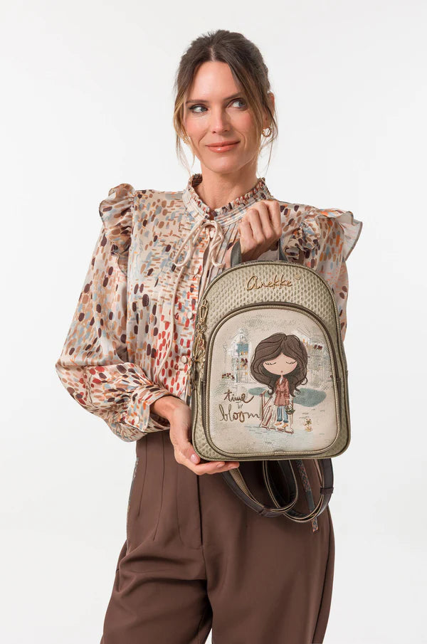 annekè  -  zaino tulip
dimensioni:25 cm / 30 cm / 11 cm  -  43705-197