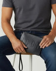 icon  -  pochette a mano modello finn
Dimensioni: 25x19  -  icbu04a07