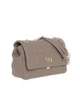 byblos  -  Maxi Chanel Byblos in eco pelle
Modello con catena regolabile e spallaccio in eco pelle
Chiusura con patta
Linea:turchese  -  BYBS28A03